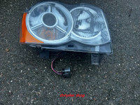 pravý přední xenon EU /08-10/ - ORIGINÁLNÍ DÍL - poškozený